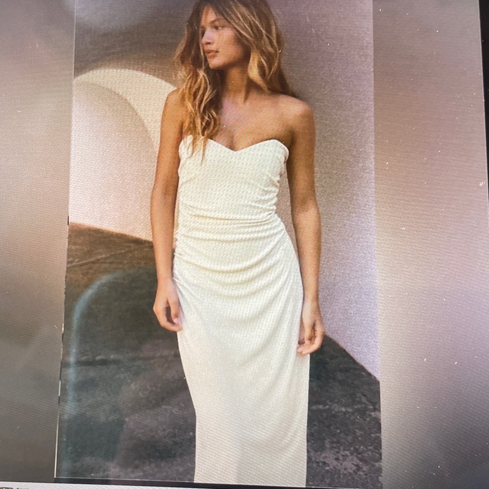 M.  ZARA Gorgeous Strapless Cream Dress